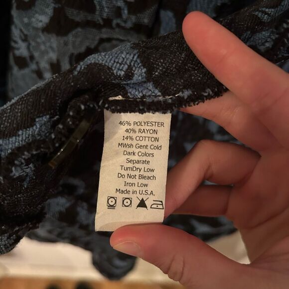 CMC USA Women’s Size Large Blue Tapestry Vintage Print Button up Long Jacket - Picture 6 of 14